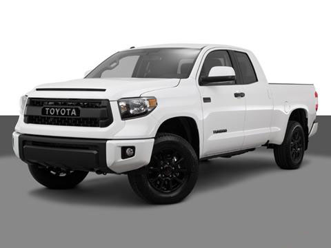 Toyota Tundra Limited front cross view