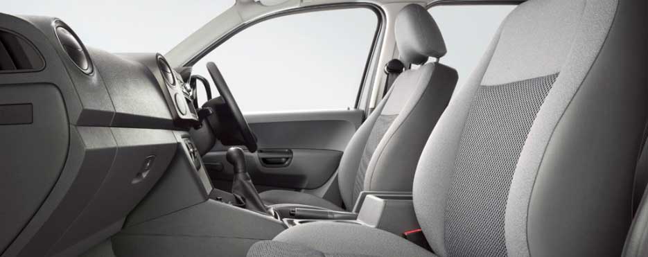 Volkswagen Amarok 2.0 BiTDI Highline Auto interior seats