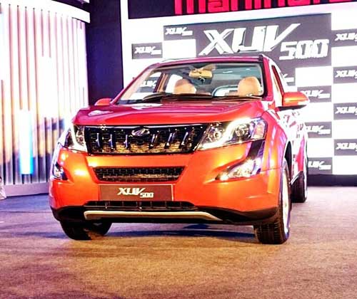 Mahindra XUV500 Facelift launched in India
